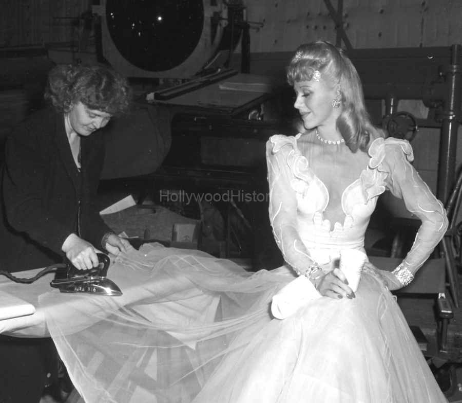 Ginger Rogers 1944 WM.jpg